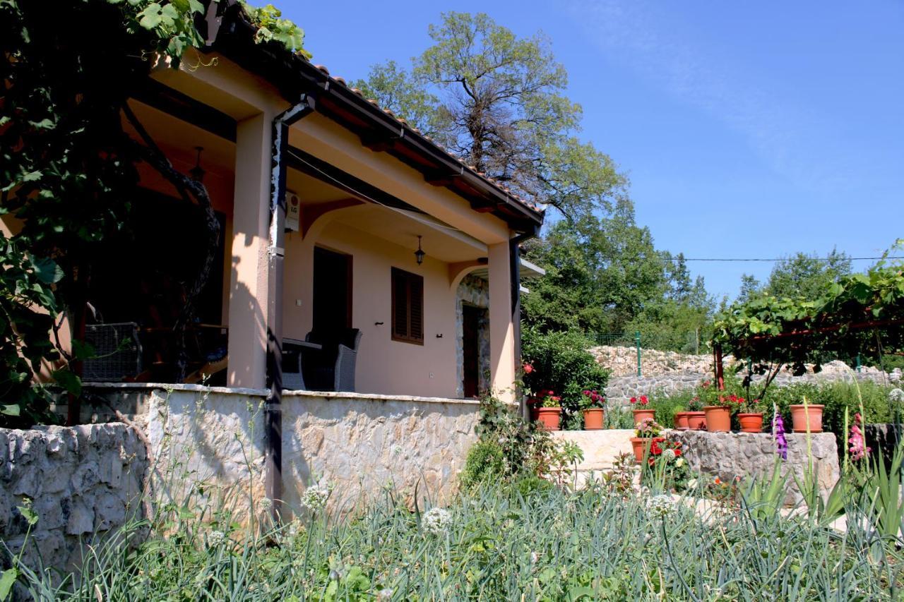 Holiday Home Gazevic Virpazar Exterior photo